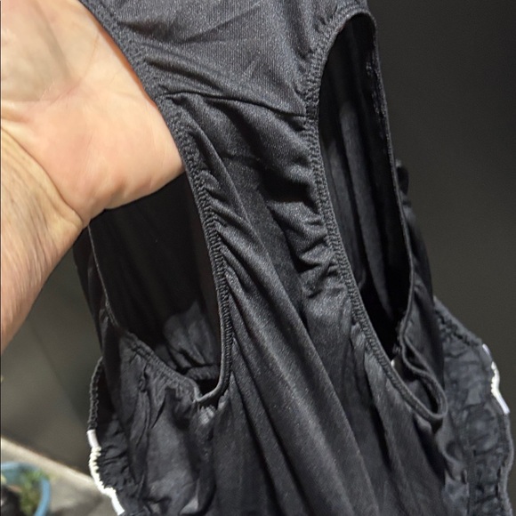 Nike Dri-Fit Running, panty lined, mesh panels, drawstring elastic waist - Picture 4 of 7